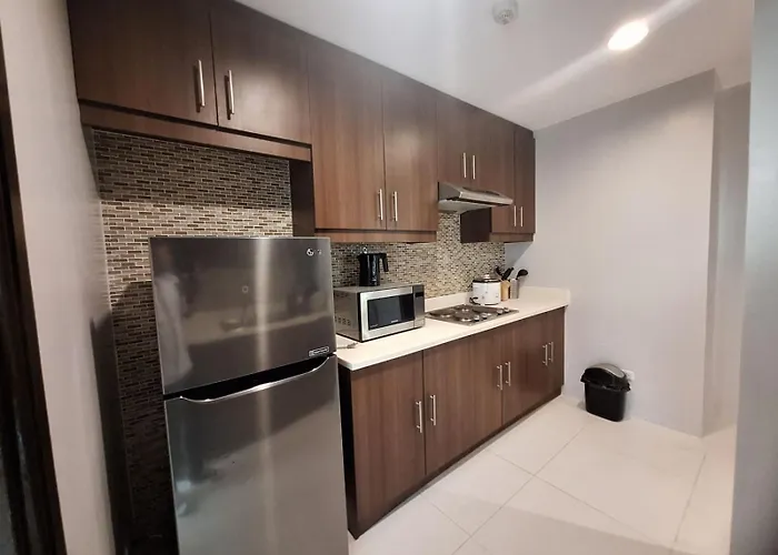 Aparthotel 2br Near It Park And Ayala With Wifi 3*