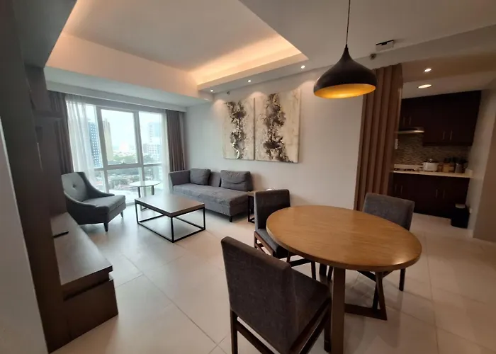 2br Near It Park And Ayala With Wifi 3*